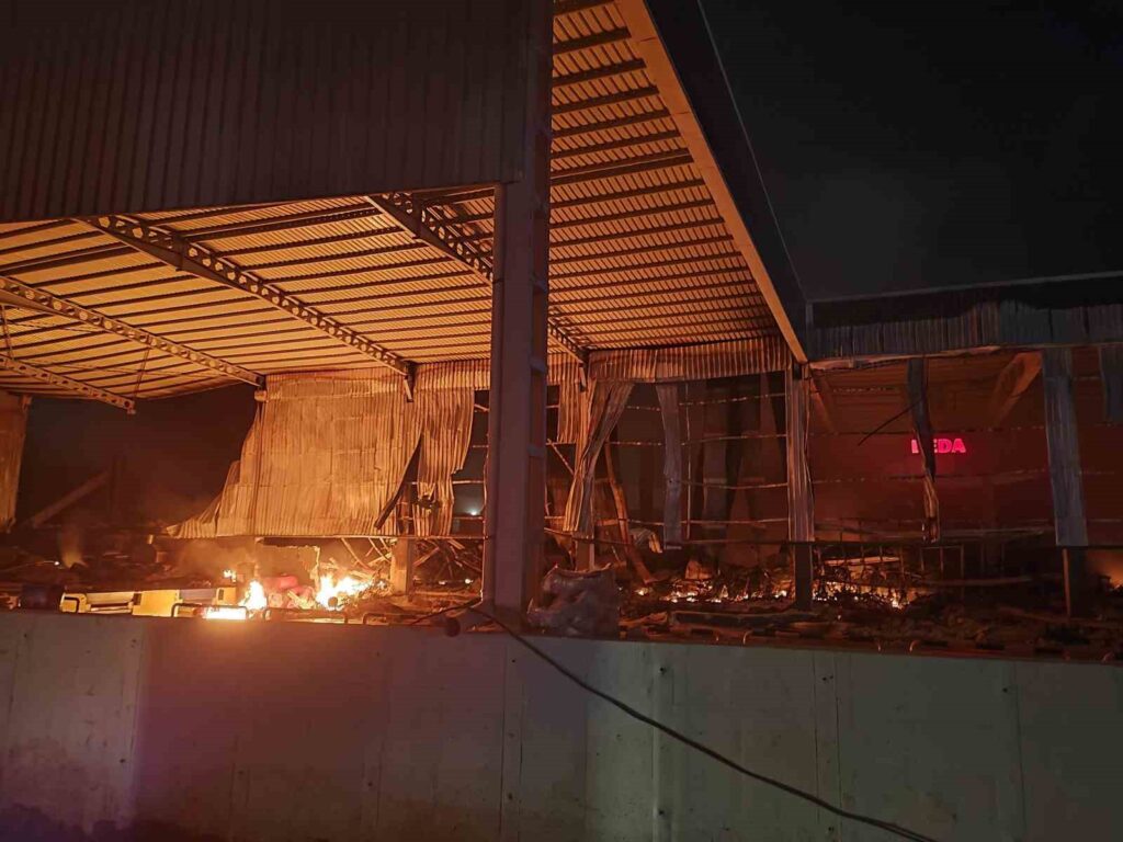 Incendio nella fabbrica di biciclette elettriche ad Adana sotto controllo