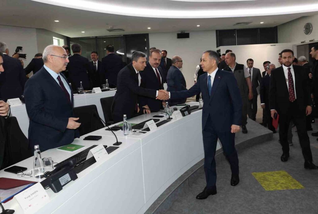 Meeting di preparazione per la lotta contro gli incendi forestali del 2024