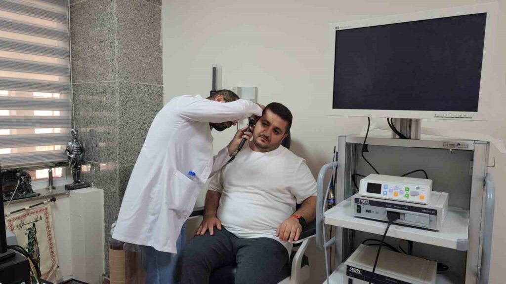 Infezioni dell’orecchio esterno durante i mesi estivi e misure preventive