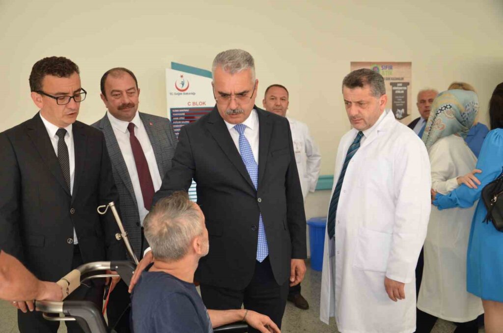 Yusuf Ahlatcı: Çorum, una stella nel settore sanitario della regione