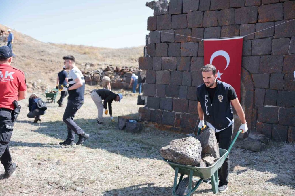 Progetto di fedeltà ai nostri antenati a Erzurum per la protezione del patrimonio storico.