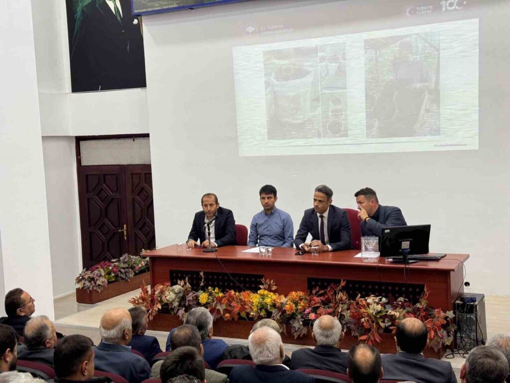 Incontro di lotta contro il coleottero marrone a Çaycuma