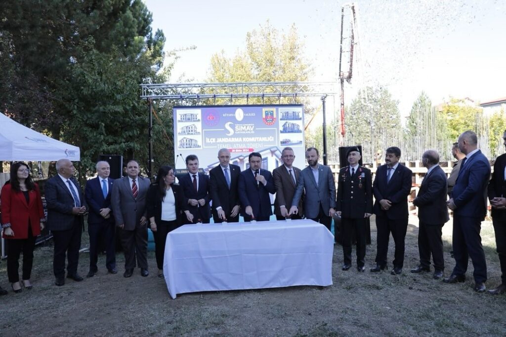 È stata posta la prima pietra del nuovo edificio del Comando dei Carabinieri del distretto di Simav.
