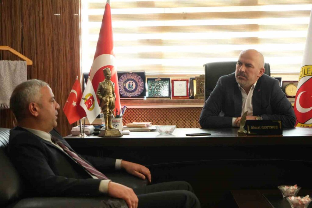 Visita del Presidente del Consiglio Comunale di Bayburt, Eyüp Artar, ai Giornalisti
