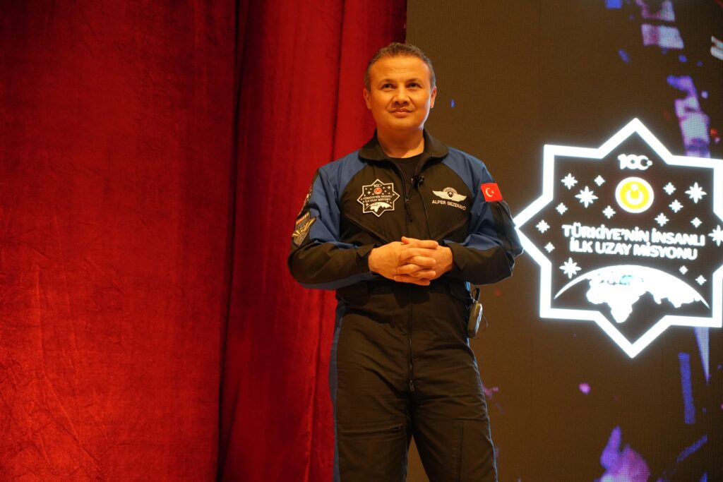First Turkish astronaut Gezeravcı’s striking statement: “There are many space vehicles causing debris”