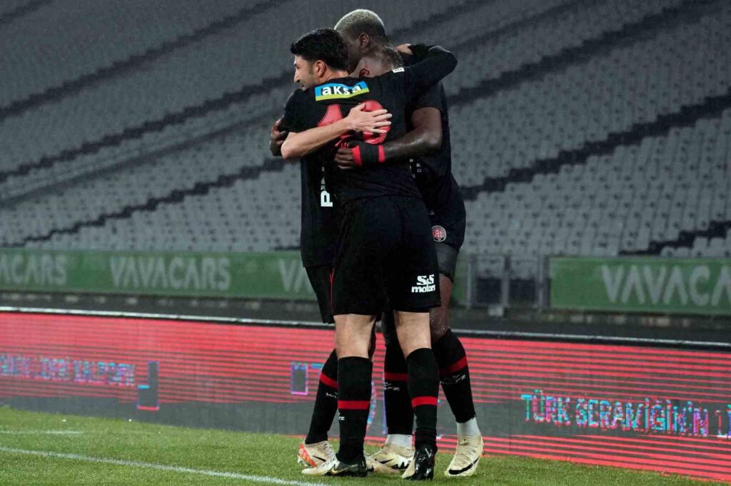Fatih Karagümrük – Antalyaspor Match Report and First Half Summary