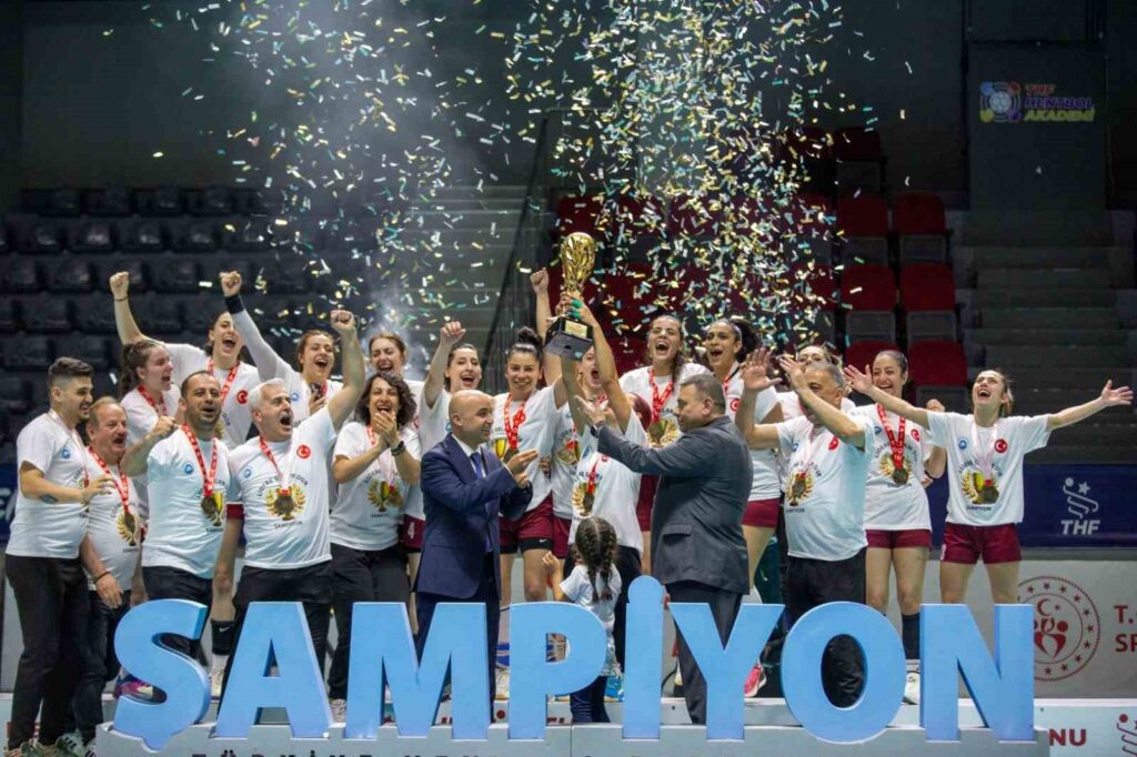 Ortahisar Municipality became the champion in the Women’s Handball 1st League Final Four