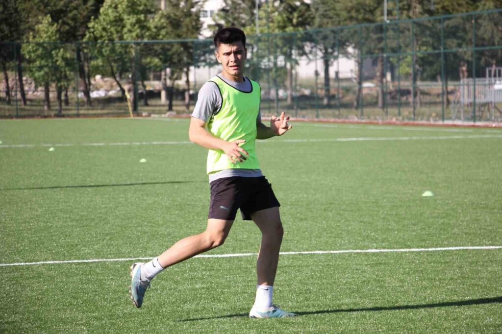A young talent from Denizli scored a goal and soared to Erzurum