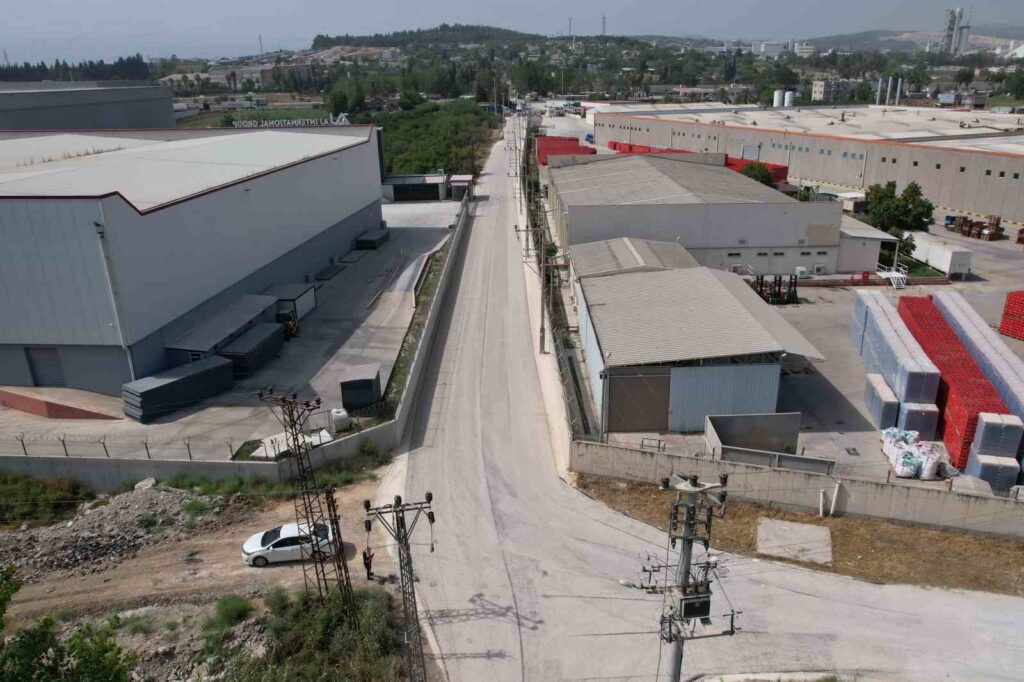 Asphalt works continue in the Mediterranean region