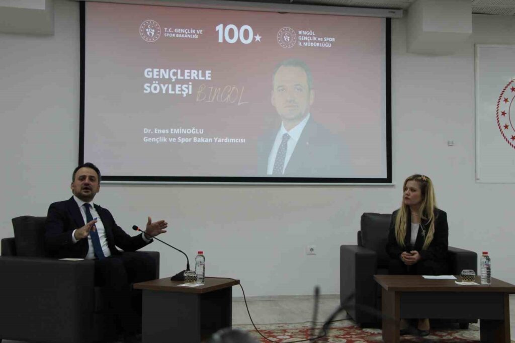 Deputy Minister of Youth and Sports, Enes Eminoğlu, met with the youth in Bingöl