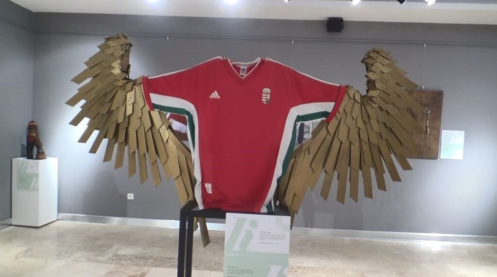 Exhibition Opened for Hungarian Celebrities