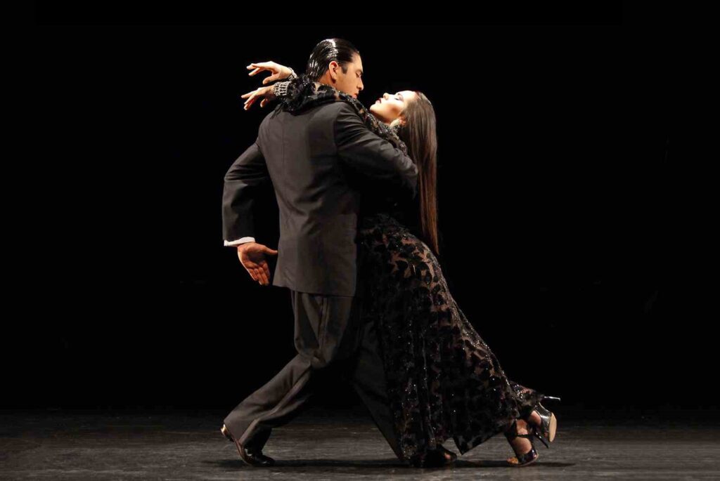 Forever Tango Meets the Argentine Wind at İş Sanat with an Aesthetic Dance Performance