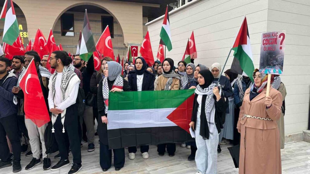 Gazi University Students Made a Statement in Support of Gaza