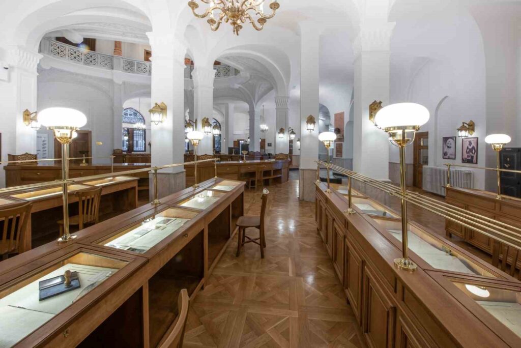 Museum of Economic Independence: Art and History Meet at the Historic Building of Türkiye İş Bankası