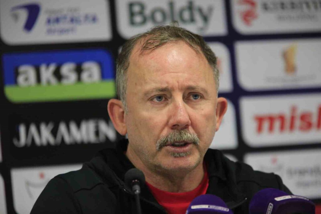Sergen Yalçın: ‘We said let’s at least make a good final and close it’