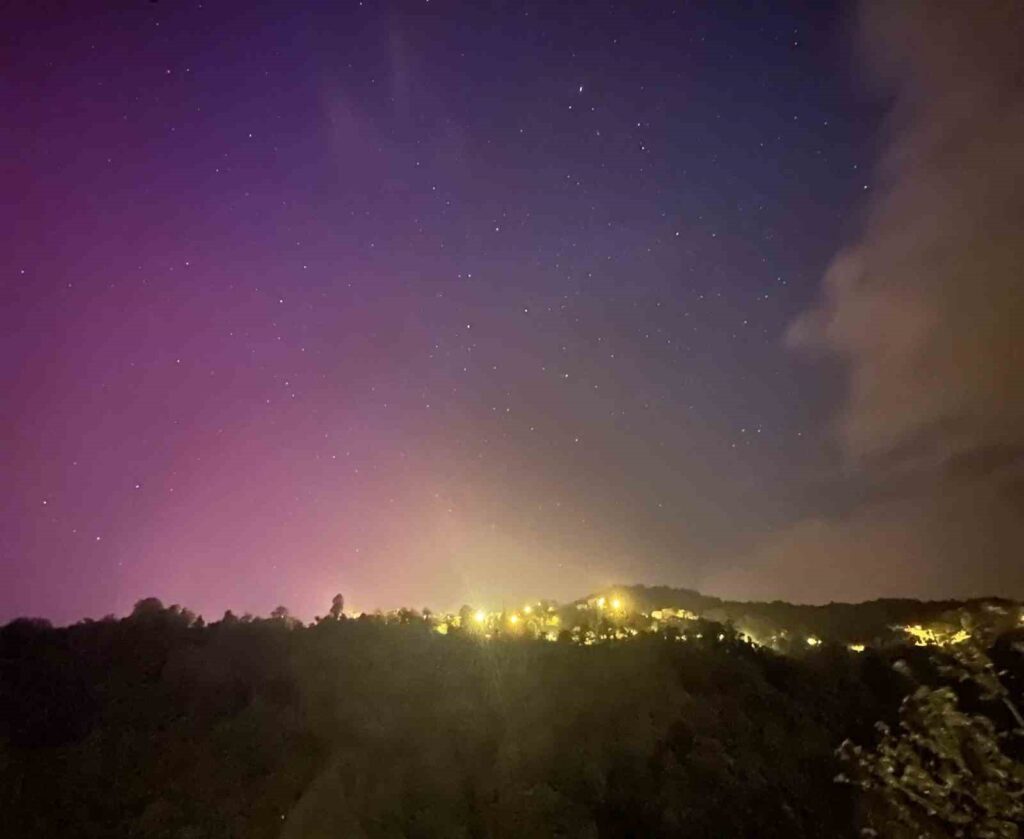 Solar Flare Leads to Northern Lights in Turkey