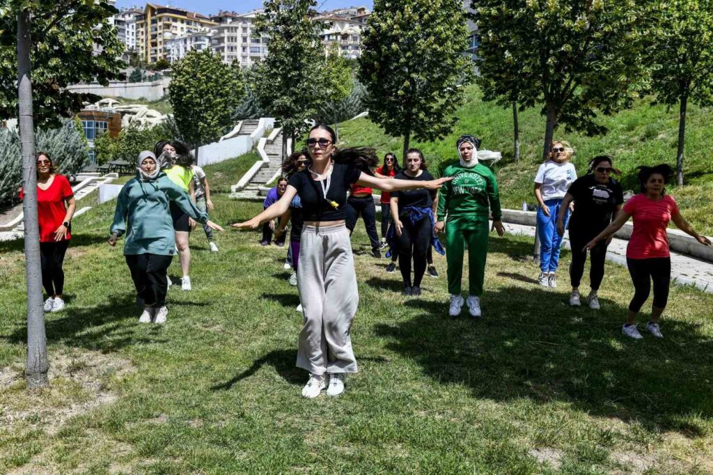Ankara residents start their day with sports every morning