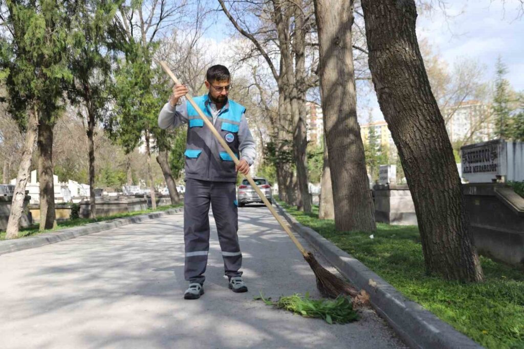 Mayor Buyukkilic: ‘We have completed the preparations for the holiday in the cemeteries’