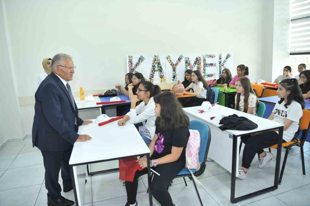More than 10 thousand applications for KAYMEK’s free summer courses