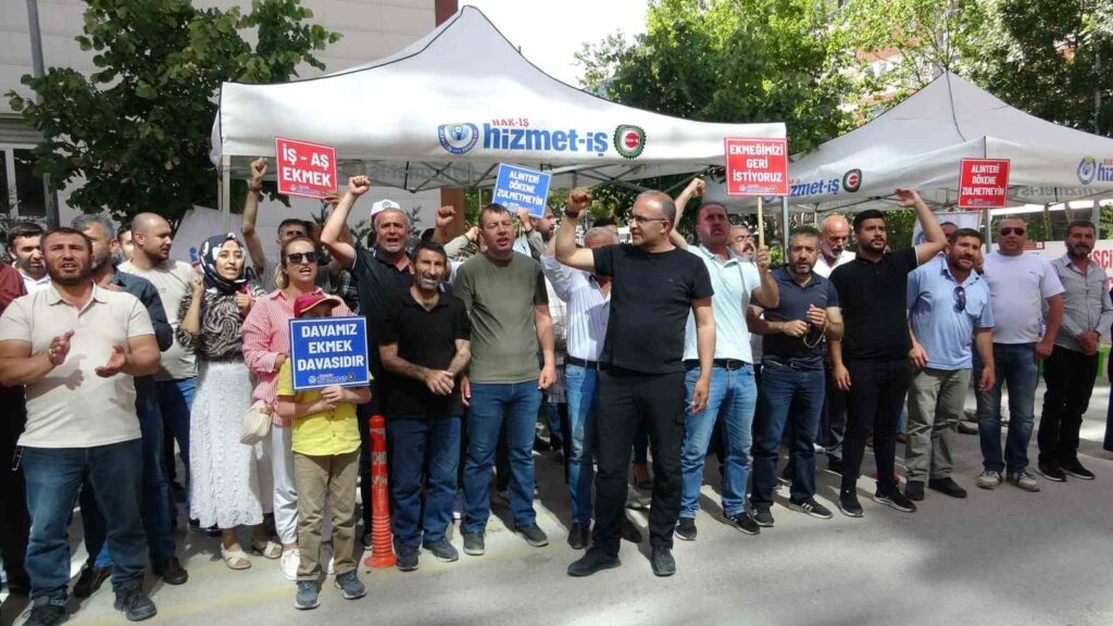 People who were laid off in municipalities governed by the CHP are experiencing a bittersweet holiday