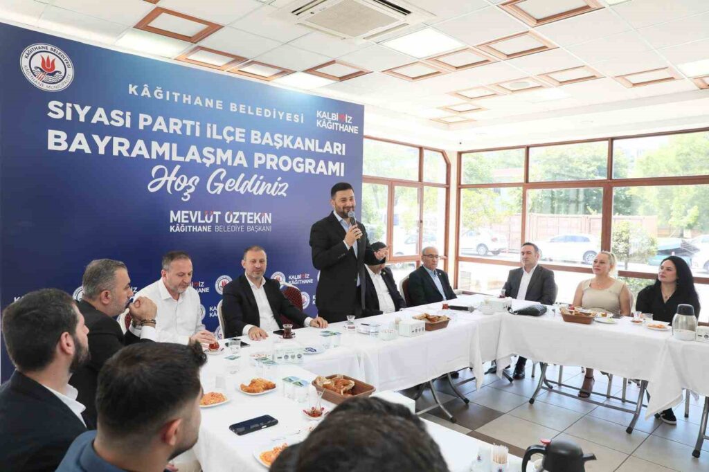 Political tradition found its place in Kağıthane this holiday as well