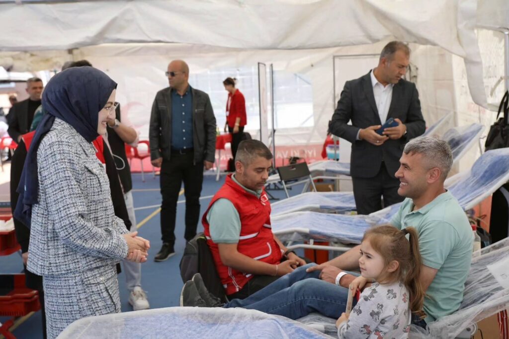 Turkish Red Crescent launches blood donation campaign in schools