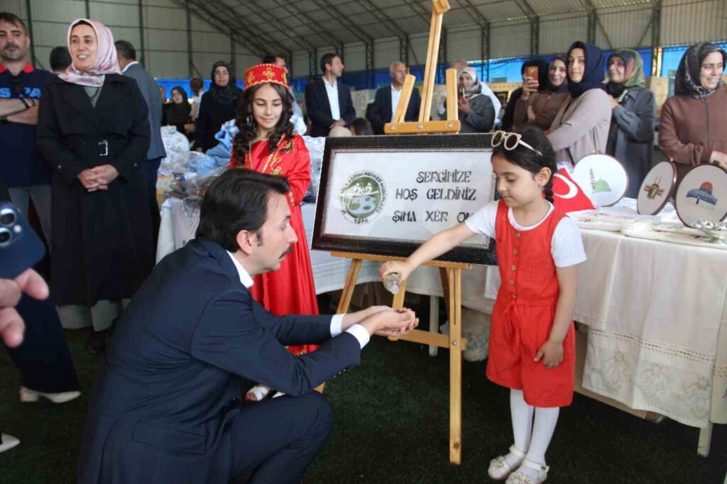 Year-end exhibition opened for 192 courses in Bingöl
