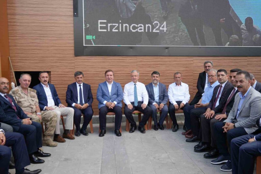Aşure was served to a thousand people in Erzincan.