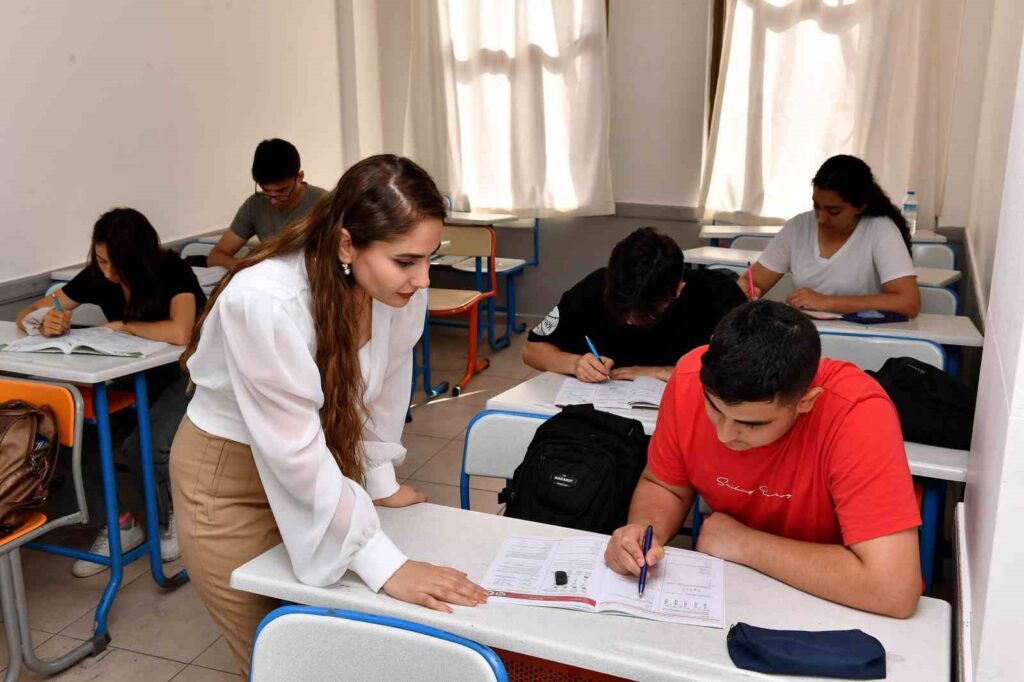 Success rate in YKS increased at the course centers of Mersin Metropolitan Municipality