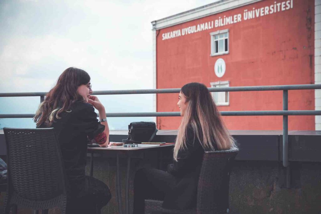 The +1 education model of SUBÜ is satisfying