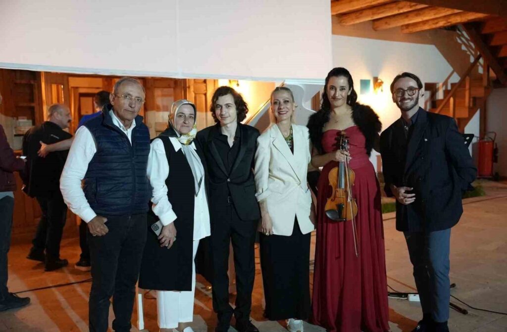 The art event ‘Memory from the Steppe to the World’ took place at the Kenan Yavuz Ethnography Museum.