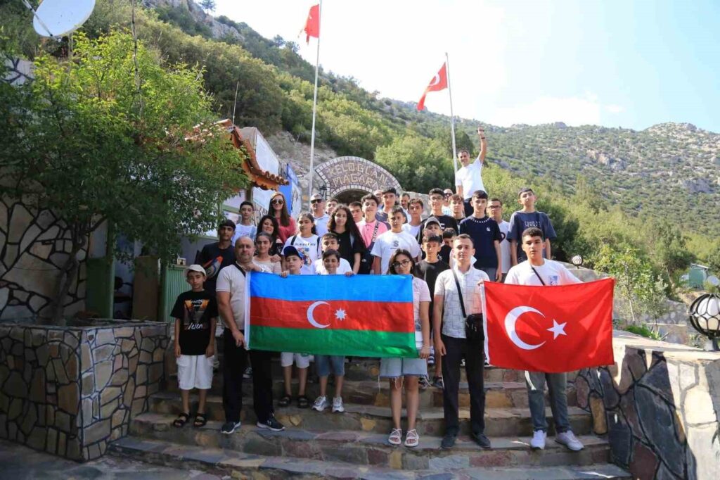 The Azerbaijani delegation was amazed by the natural beauty of Denizli and the region.