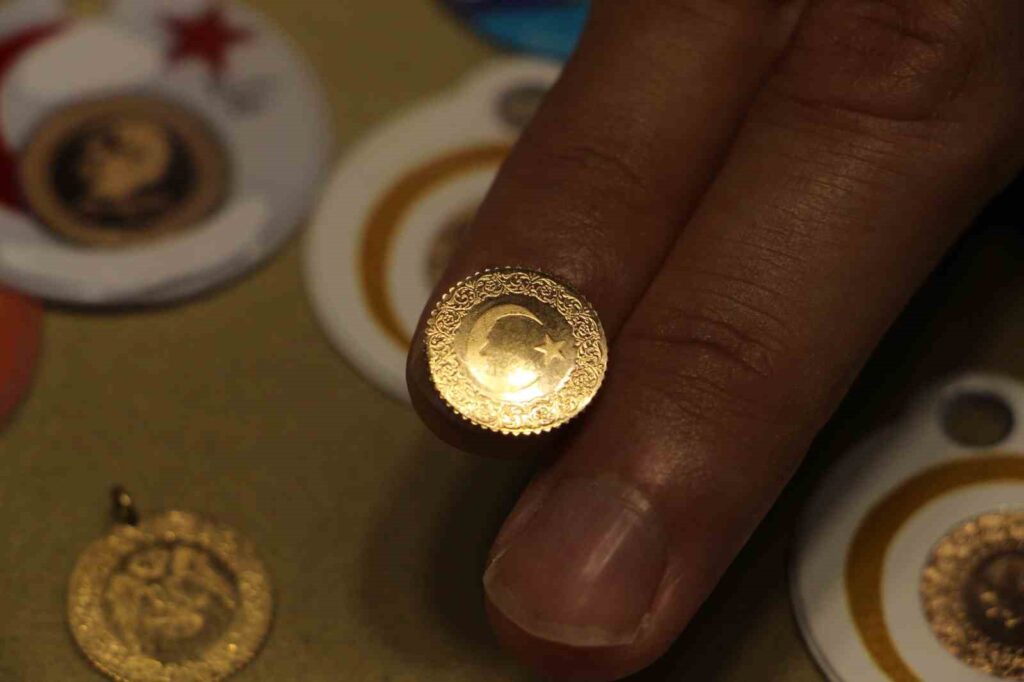 The choice of those who cannot give up the gold culture of 0.25 carat