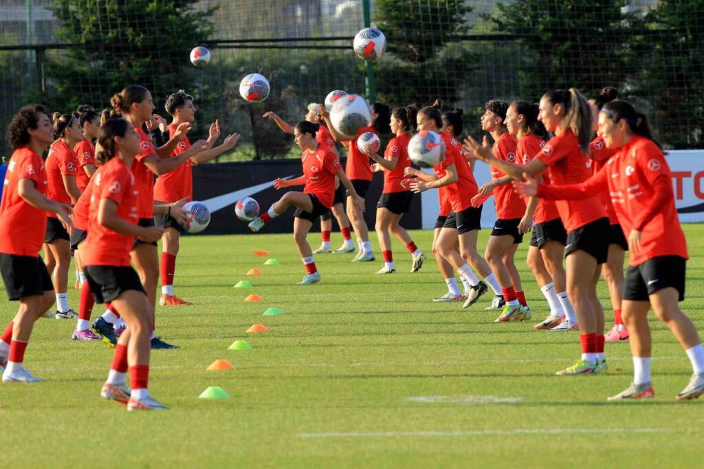 The Turkish National Women’s Football Team continued their preparations for the matches against Switzerland and Hungary.