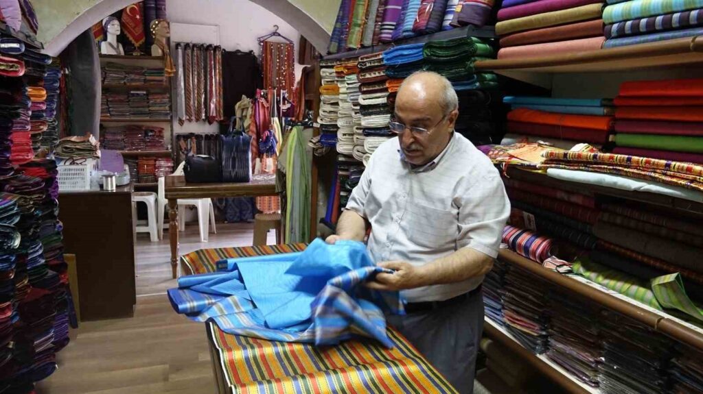 The centuries-old Ottoman fabric kutnu has become fashionable again.