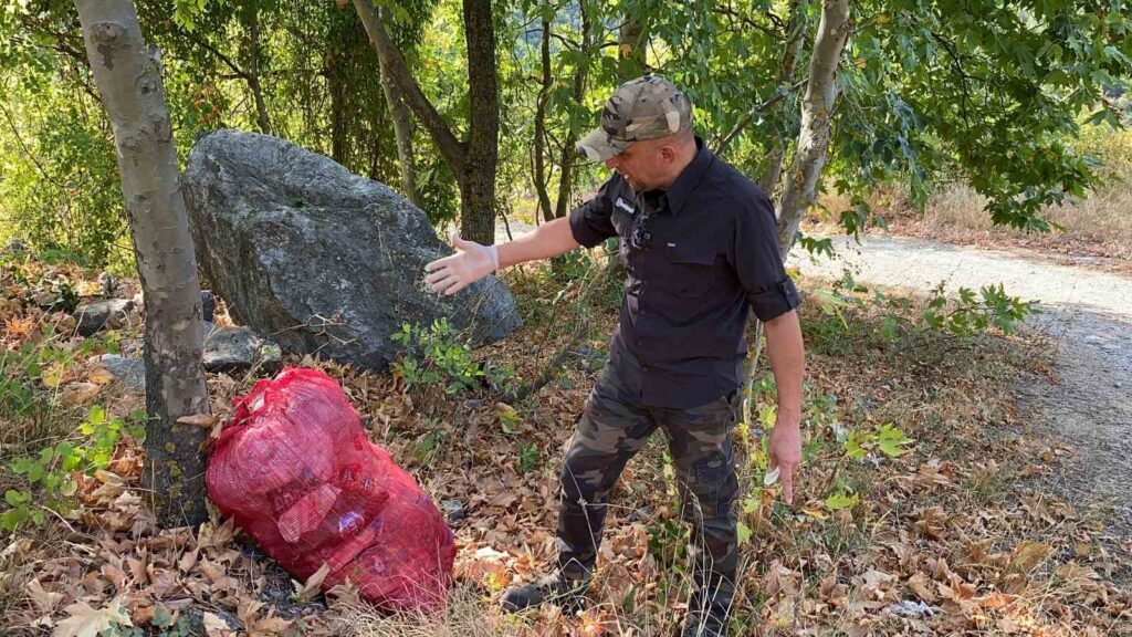 They turned the area around the pond into a dump, and the social media influencer rebelled against the situation.