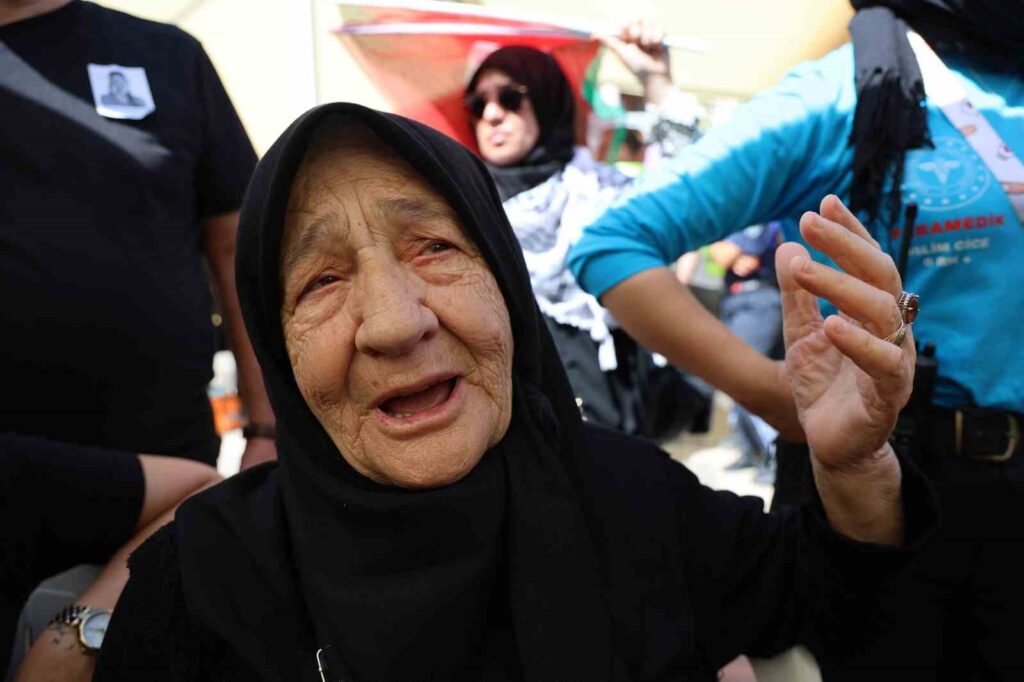 Ayşenur’s grandmother Nevran Birden said: “She said she would go and come back, but she didn’t return.”