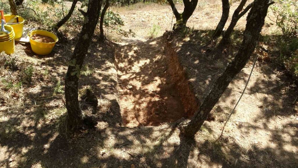 Excavation work has begun in the 86,000-year-old living area identified in the İnkaya Cave.
