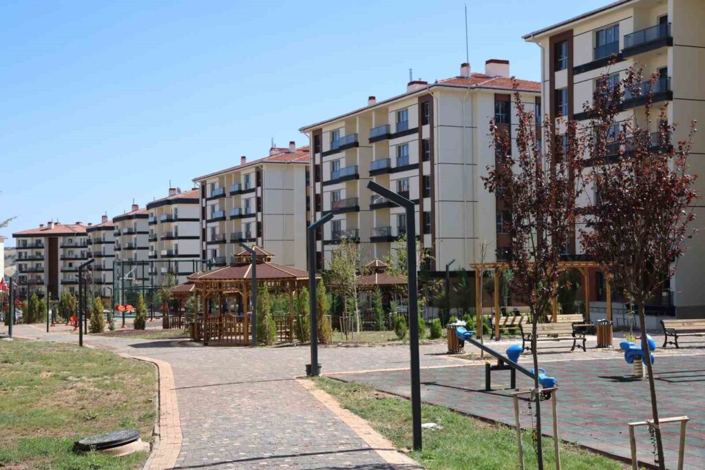 Key deliveries are starting in TOKİ housing.