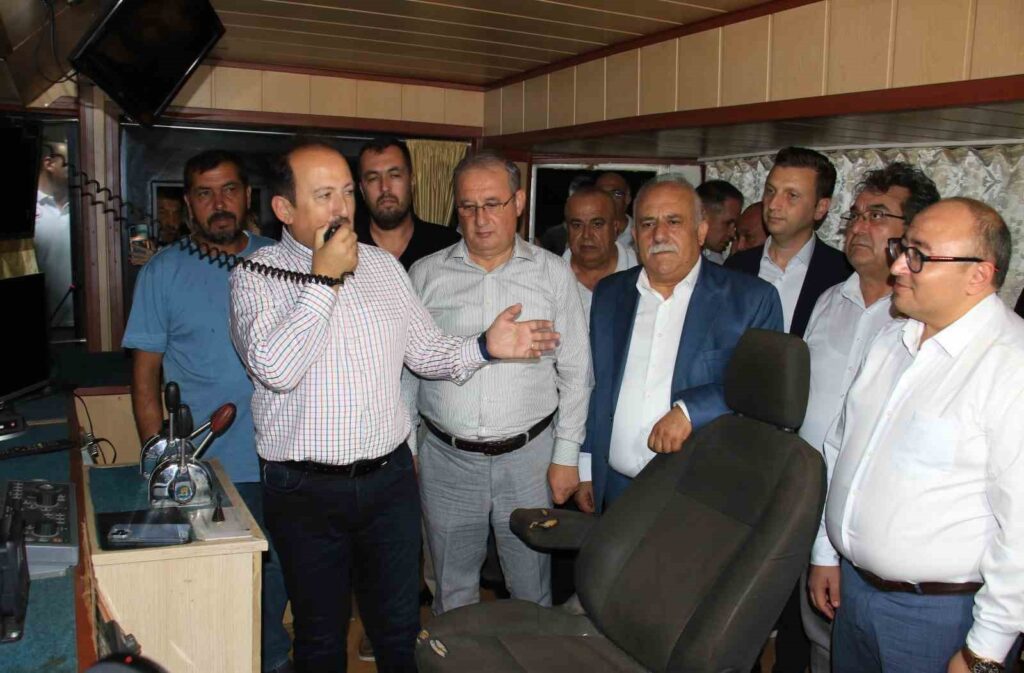 Mediterranean fishermen set out to sea saying ‘Vira Bismillah’.