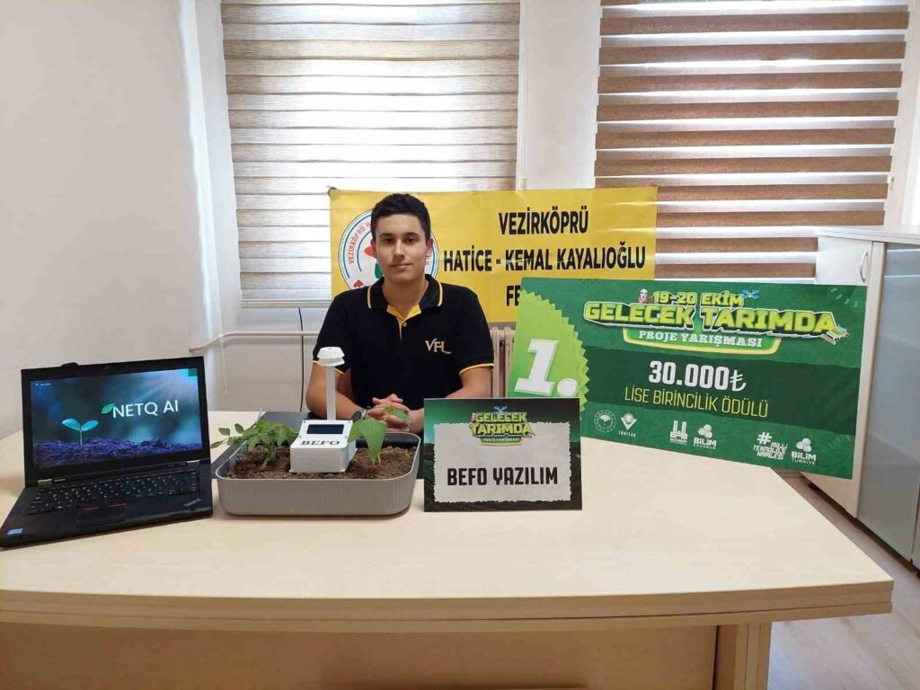 A high school student who developed software to determine the most suitable plant for agricultural production became the first in Turkey.