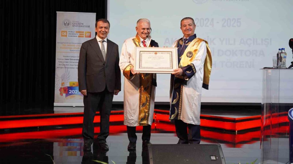 IGU awarded an honorary doctorate diploma to Binali Yıldırım.