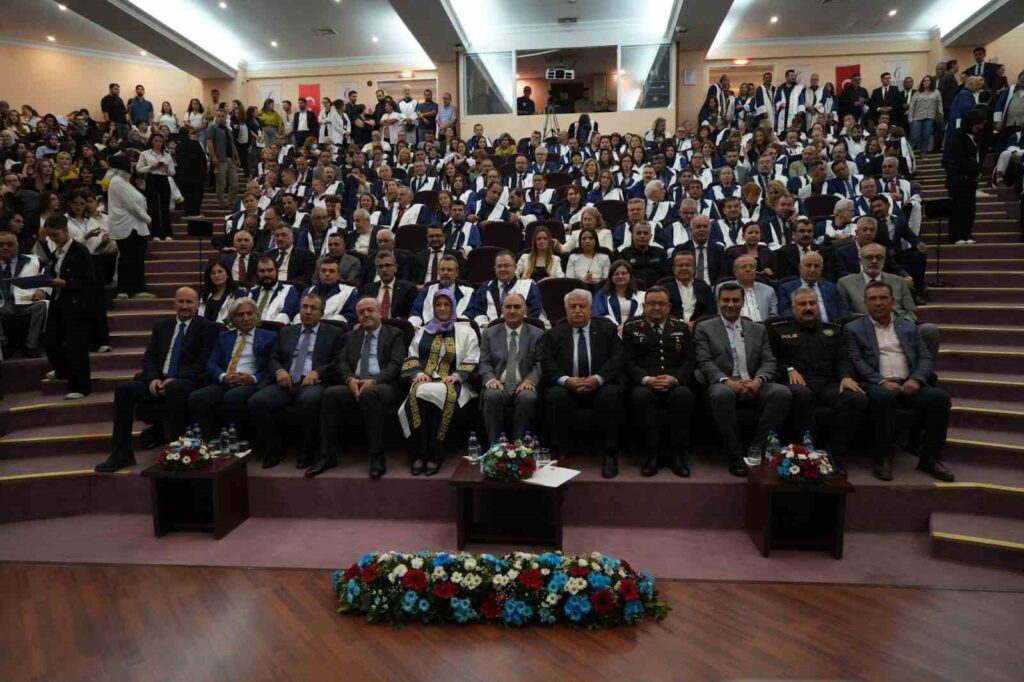 Manisa Celal Bayar University opened the academic year with a ceremony.
