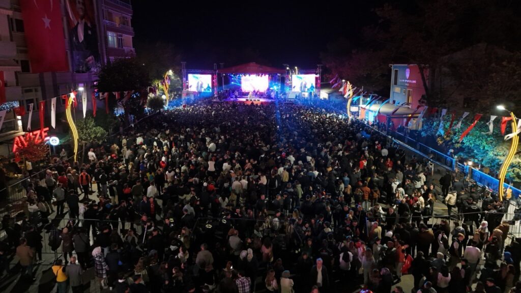 Republic Day on October 29 was celebrated with enthusiasm in Silivri.