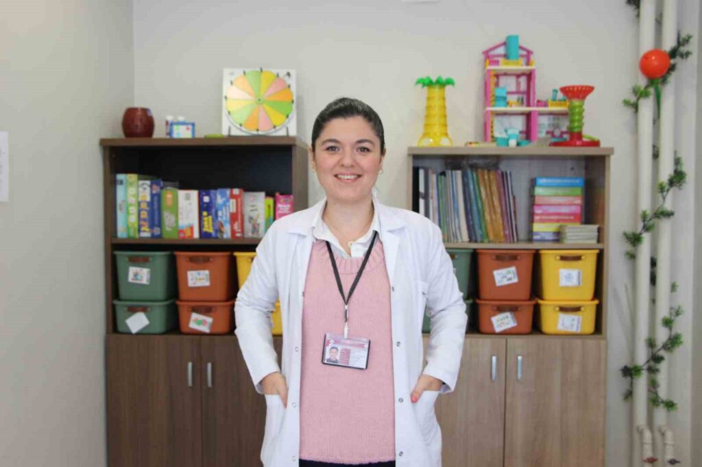Sahin: “1 in 20 children is faced with stuttering.”
