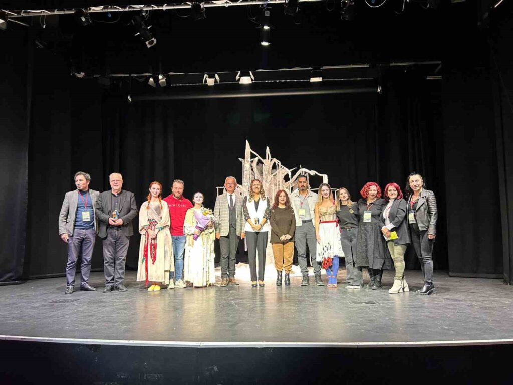 ‘Sui Generis Theater’ leaves its mark on the ‘Ethos International Theater Festival’ in Eskişehir.