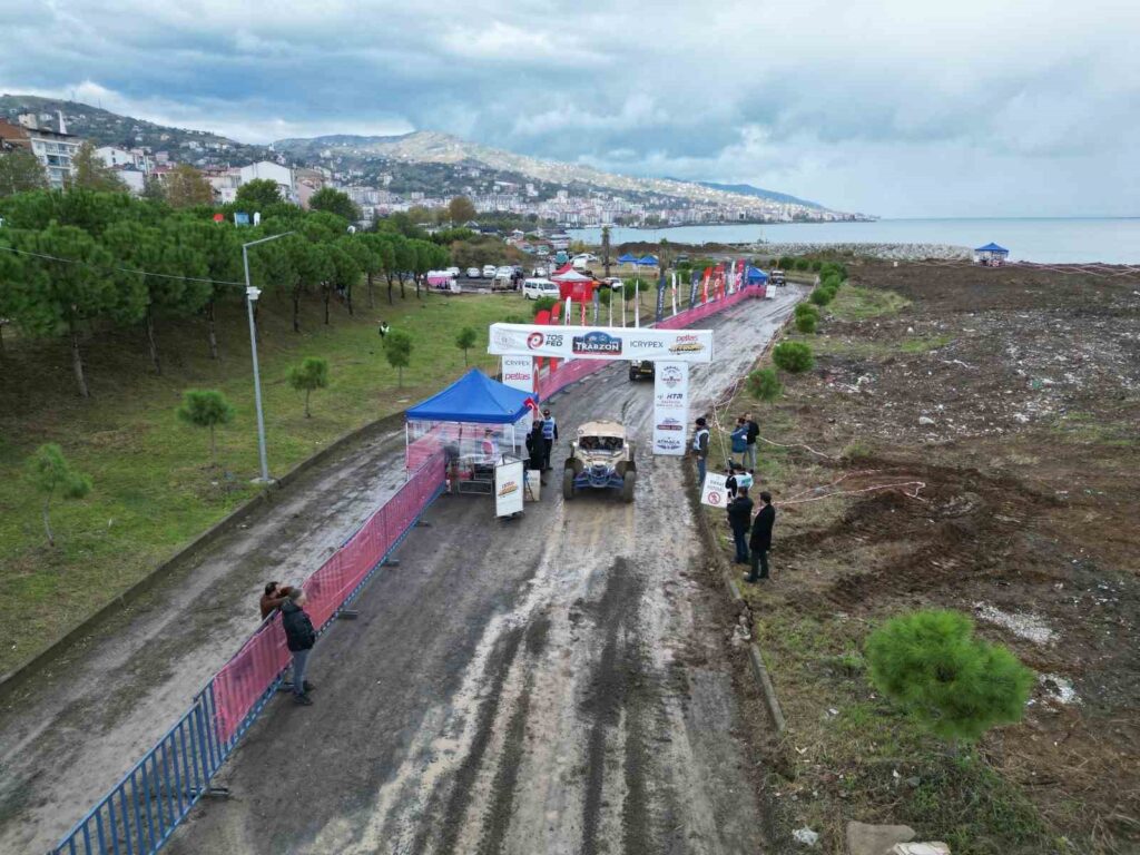 The challenging Off-Road races held by the seaside took everyone’s breath away.