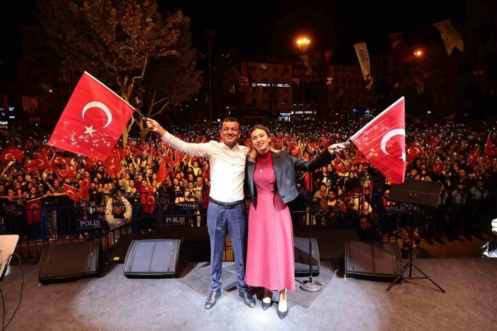 The joy and enthusiasm of the Republic was fully experienced in Denizli.