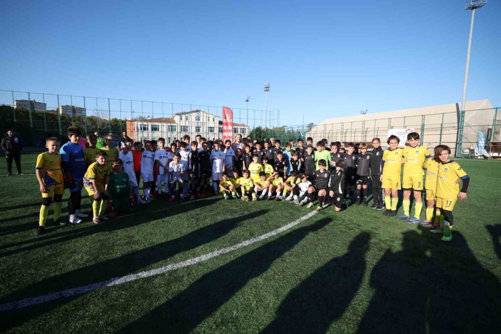 The ‘Republic is Ours’ festivities organized by Bakırköy Municipality for the 101st anniversary of the Republic have started.