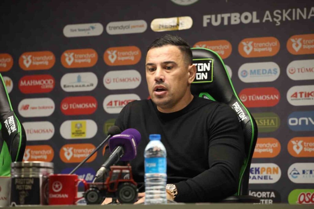 Çağdaş Atan: “I think we need to make some decisions regarding the players.”